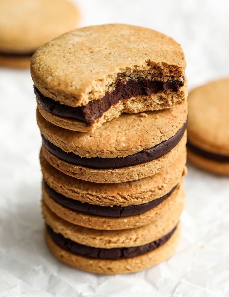 Vanilla Chocolate Sandwich Cookies