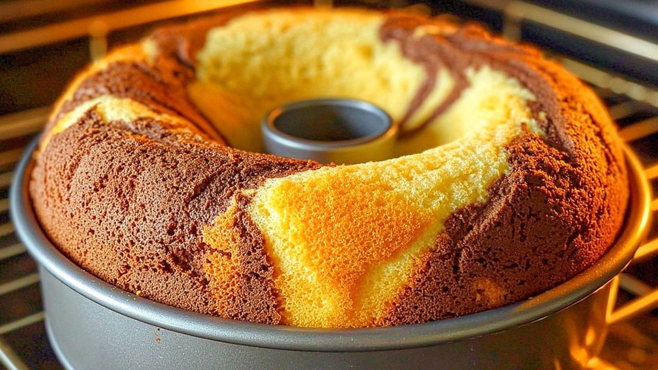 5-Minute Prep Marble Cake (Simple & Delicious)