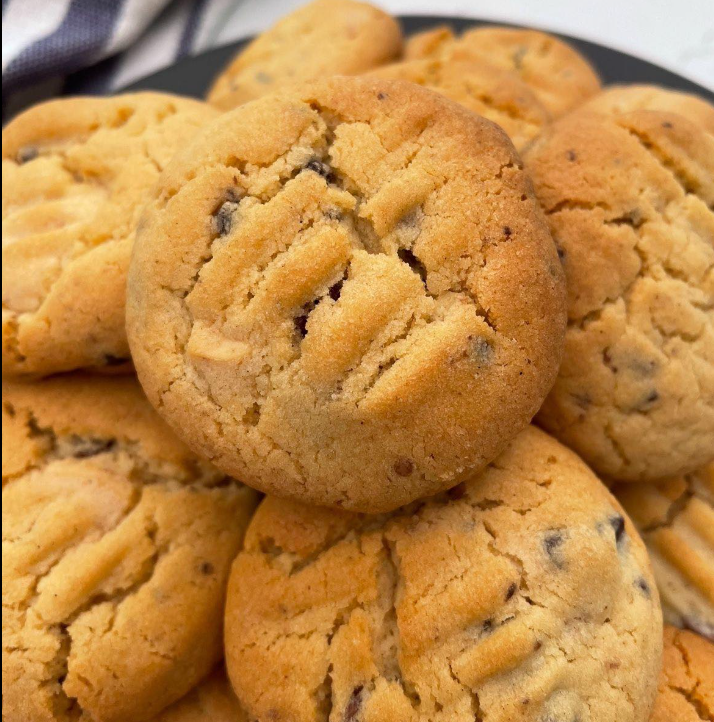 Soft Chocolate Chip Cookies